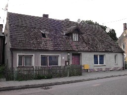 Zabytkowa kamienica na pnocnych przedmieciach Wolina